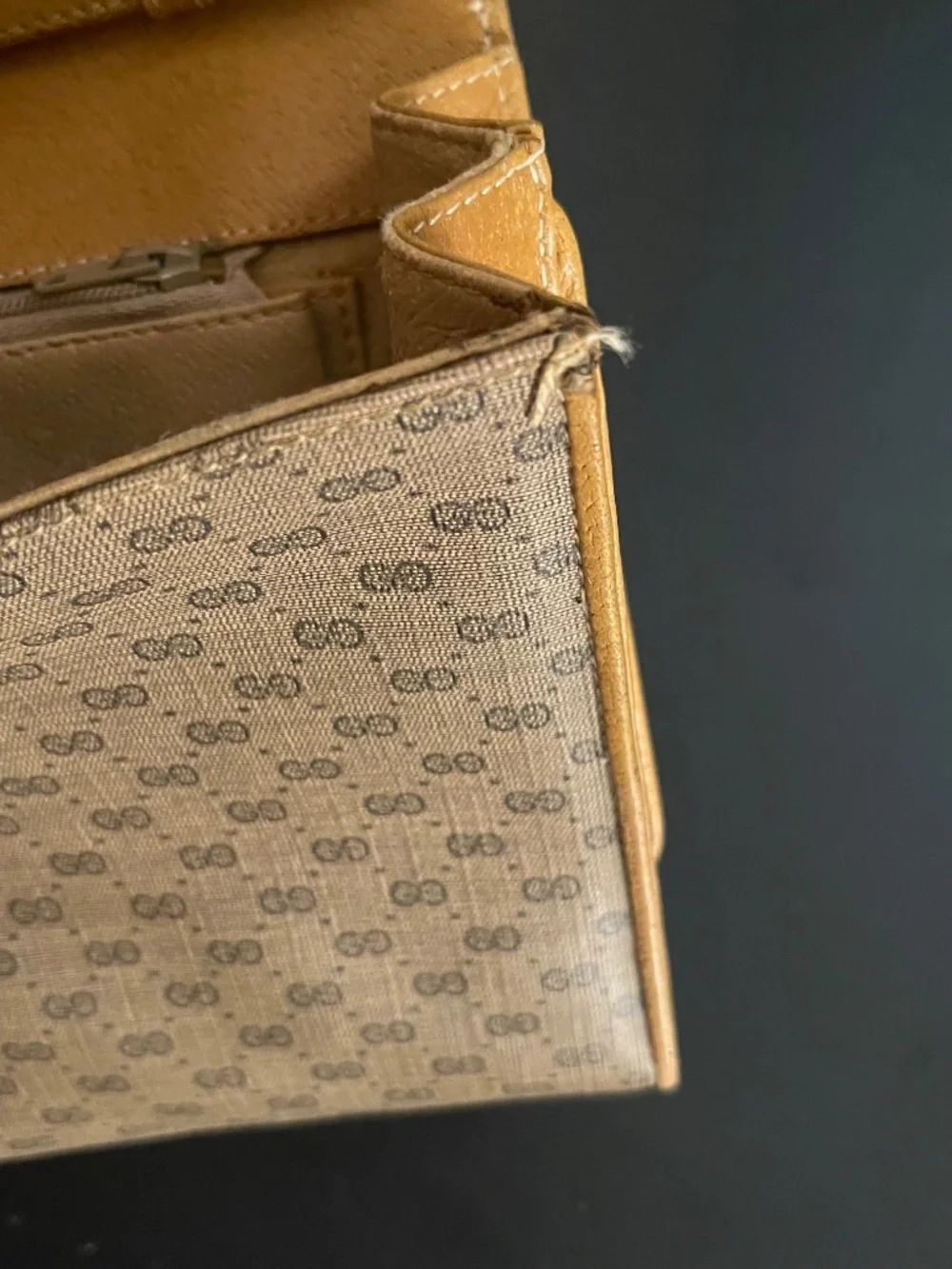 Vintage 1980s Gucci GG Monogram Canvas Crossbody Bag Tan Leather Trim Authentic - Picture 10 of 16